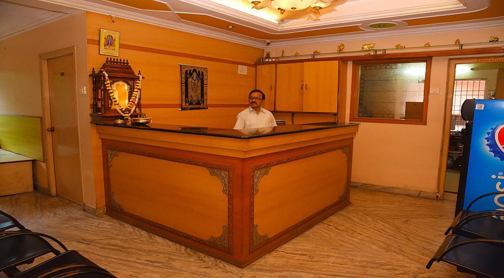 Hotel Vishnu Residency Višákhapatnam Exteriér fotografie